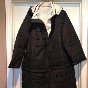 Reversible woman’s coat 39.5” from collar to tail. rainy/cold (Make an offer)